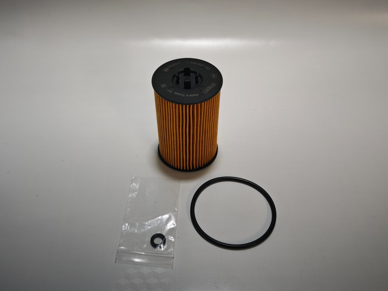 Bosch Oil Filter F026407157 03N115562 03N115562B 65055046000 65055046002 P7157