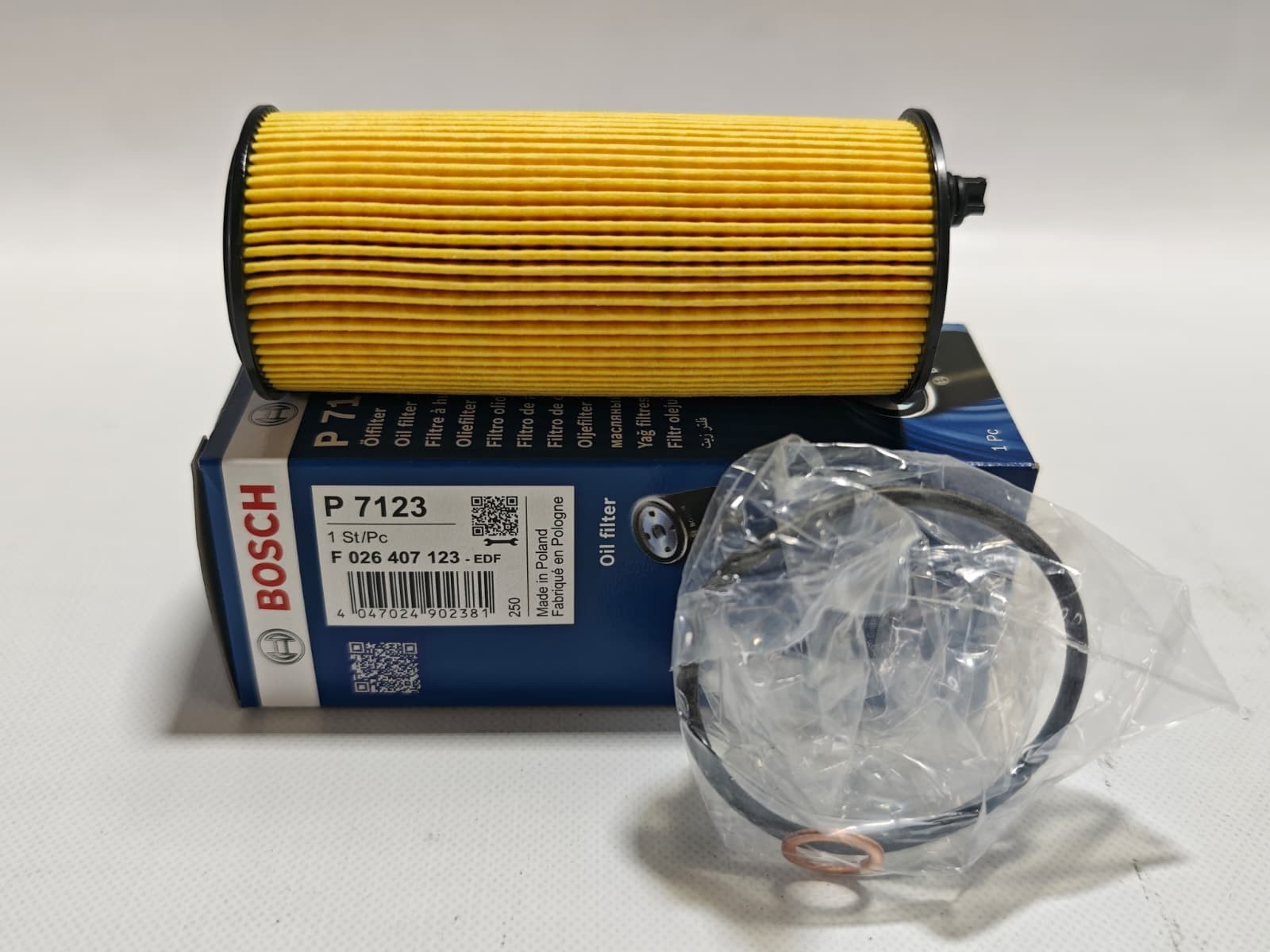 Bosch Oil Filter F026407123 11428507683 0412WA010 04152WA010 P7123 Quality New