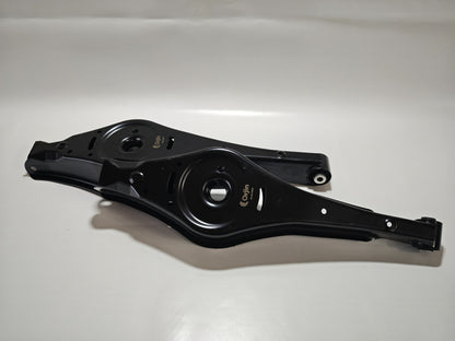 2x Rear Suspension Control Arm & Bolts For VW Golf MK5 MK6 Passat 1K0505311AB