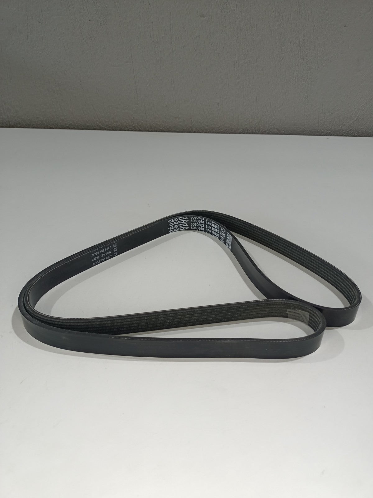6 Rib Multi V Drive Belt 6PK1685 Dayco 078903137F 11287795601 5184647AB 1127235