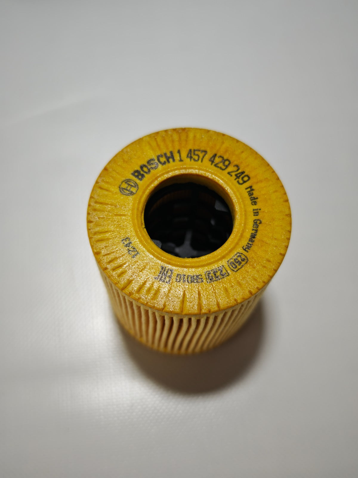 Bosch Oil Filter 1457429249 11427557012 11427622446 E149234 1109AH 1109AJ P9249