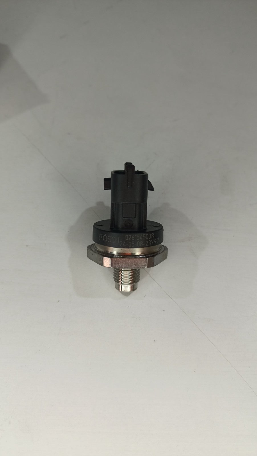 Bosch Genuine Fuel Pressure Sensor For Ford / Volvo - 0261545038