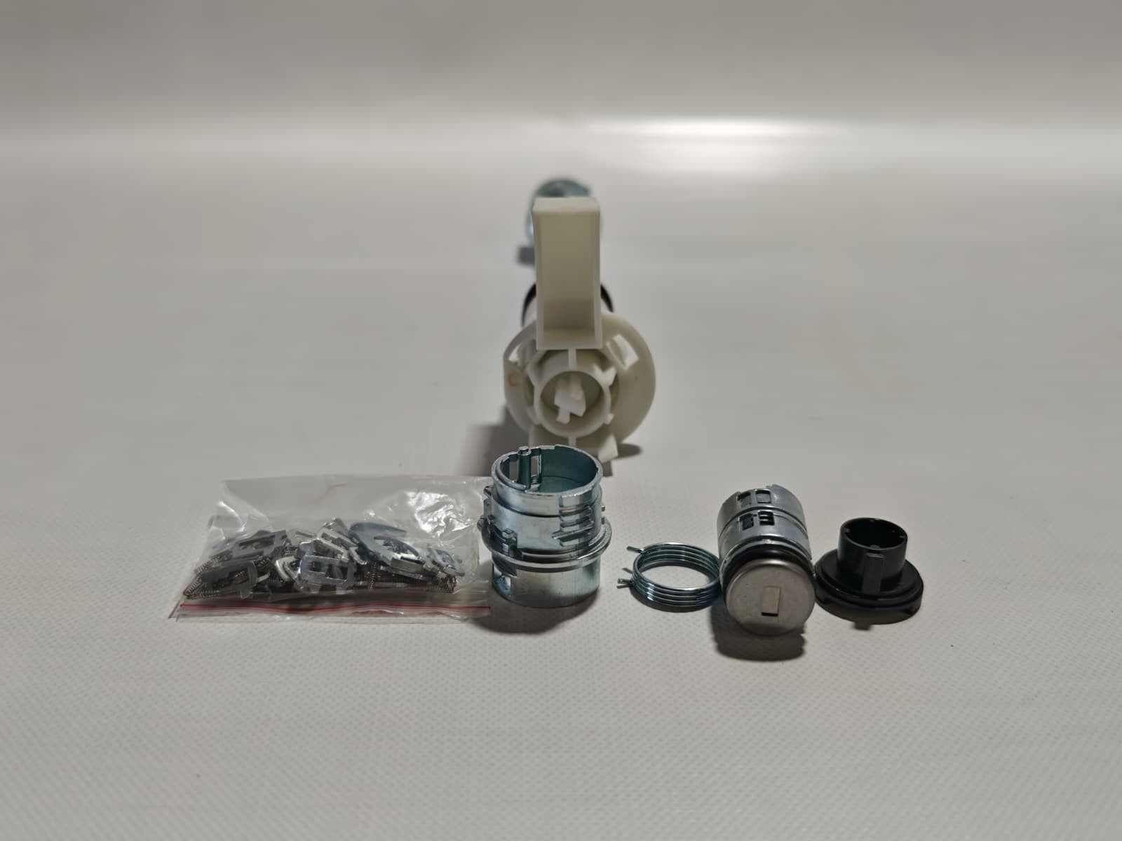 FORD FOCUS MK2 Repair Kit 2004-2012 Bonnet Release Lock Latch 1343577 OE Quality