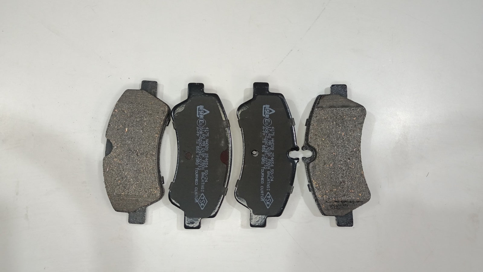 BESER Rear Brake Pad Axle Set For Ford Transit MK6 Tourneo V362 1840037