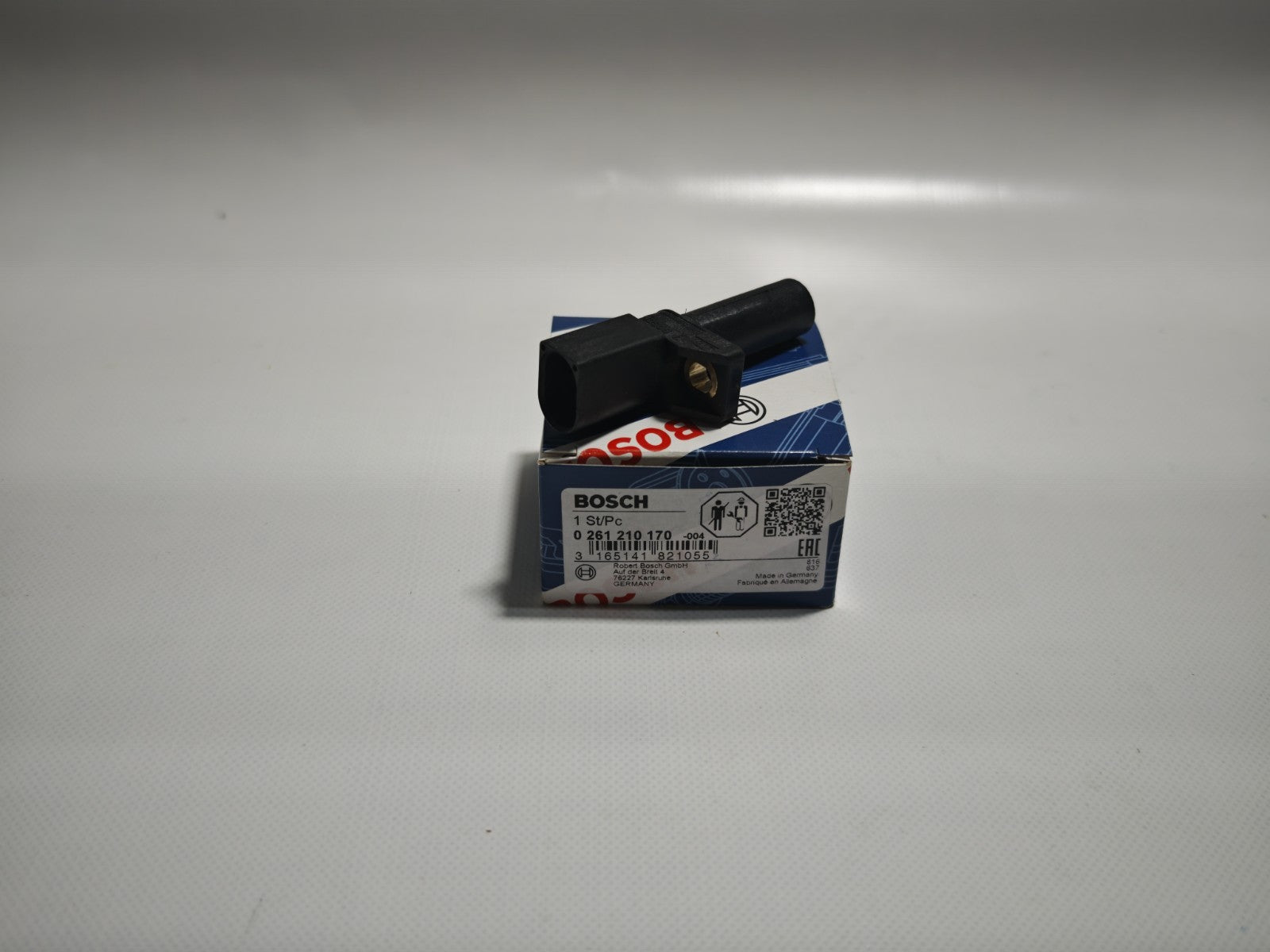 Bosch RPM / Crankshaft Sensor 0261210170 05080352AA 5080352AA A0031532728 DG7S