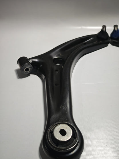 Wishbone / Suspension Arm Lower Left & Right For Ford Fiesta 1521773 1520778