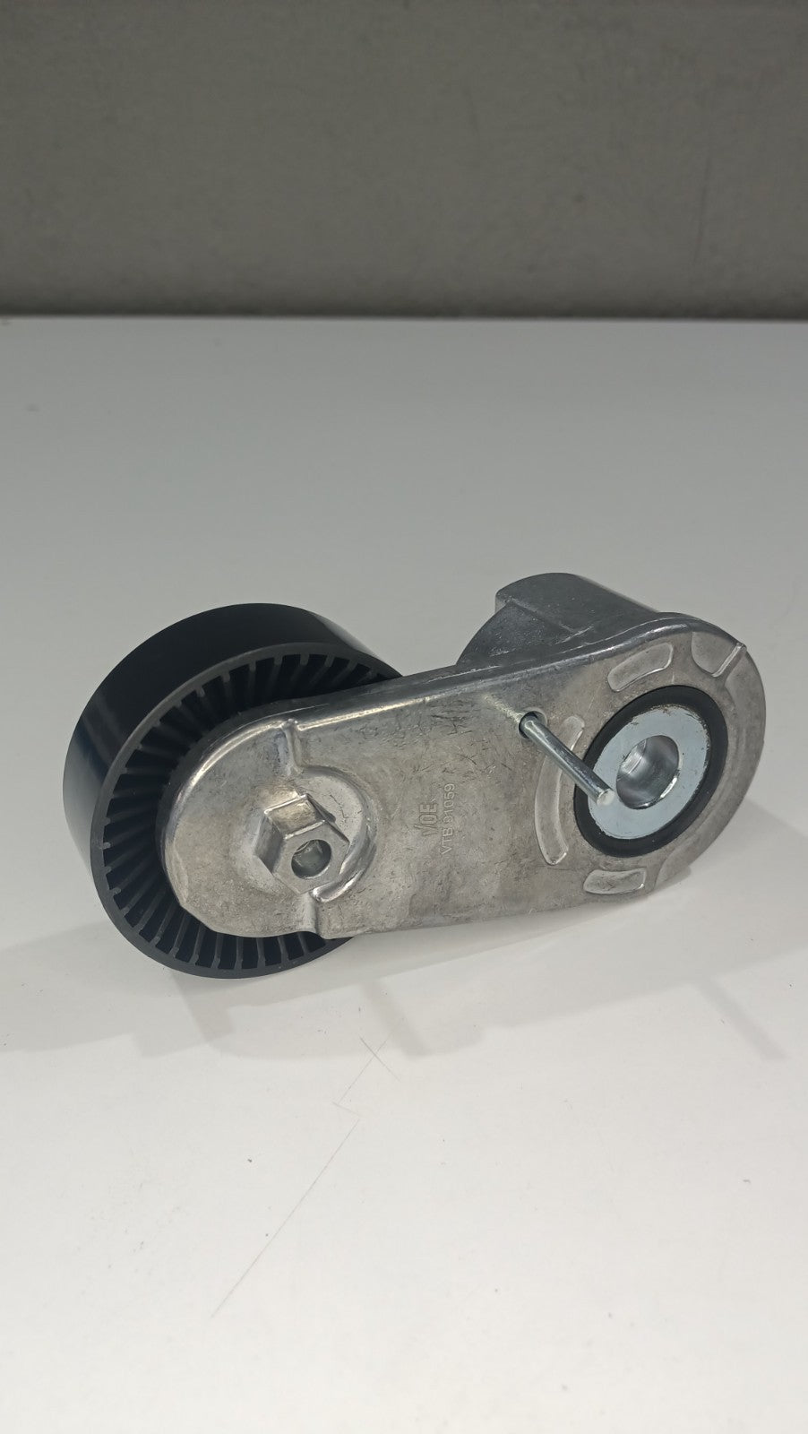REPAIR Aux Belt Tensioner T39526 Drive V-Ribbed 2018333 2383344 GK2Q6A228AA New