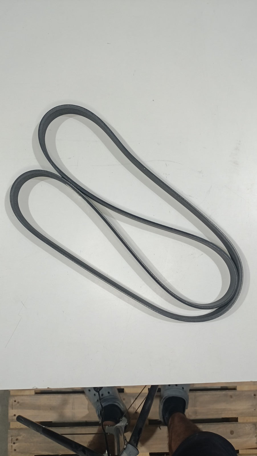 BOSCH V-Ribbed Belt For Ford B-Max / C-Max /Ecosport / Fiesta / Focus 1987945727