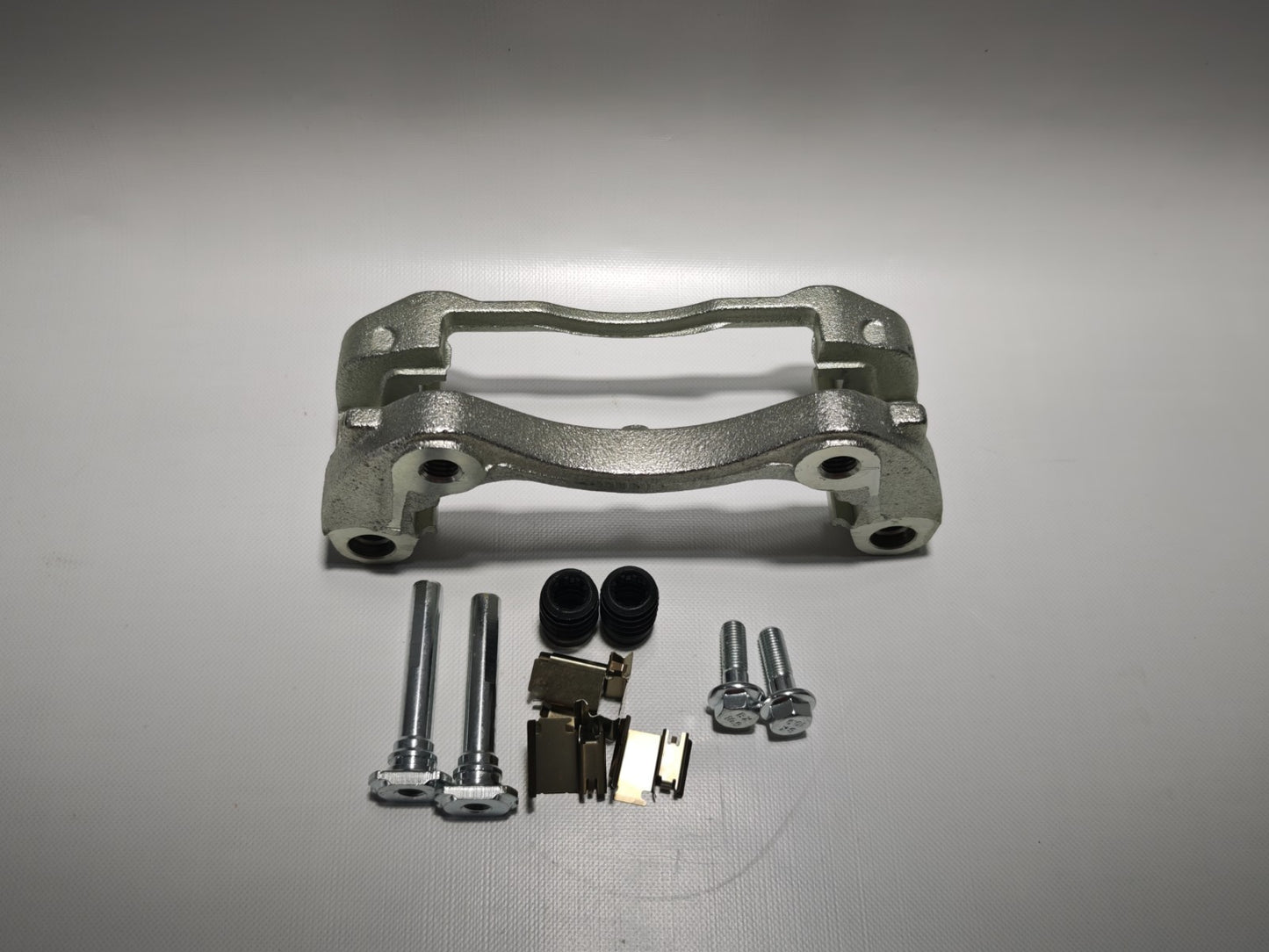 GENUINE Ford Transit Mk7 2.4 2.2 Rwd Front Right Brake Caliper Bracket  1433945