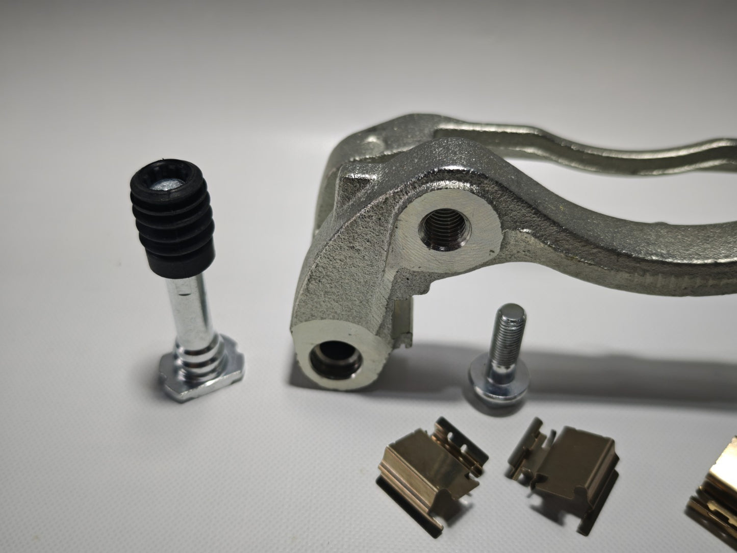 GENUINE Ford Transit Mk7 2.4 2.2 Rwd Front Left Brake Caliper Bracket  1433945