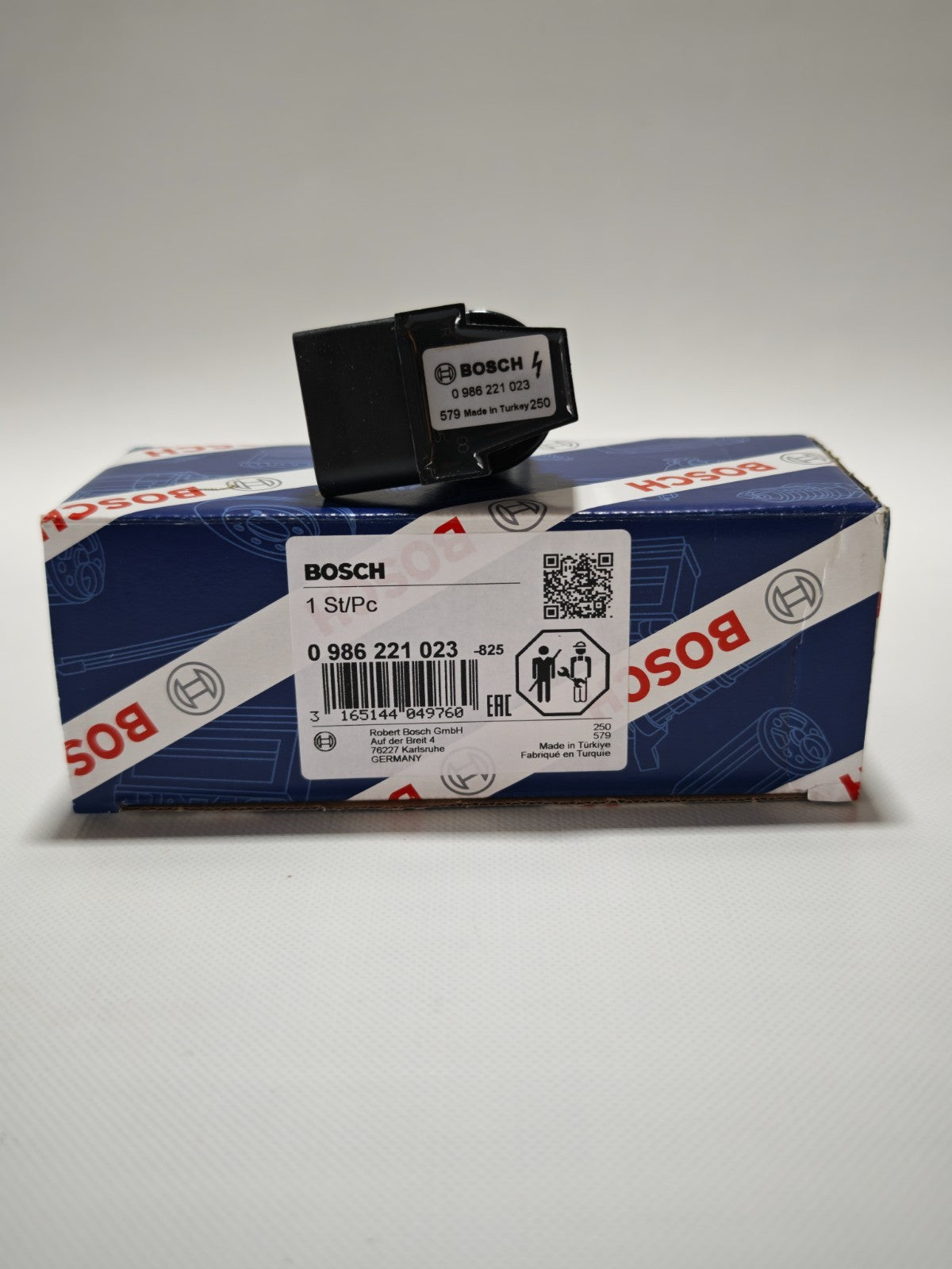 Bosch Ignition Coil 0986221023 036905715F 036905715G 036905715H 036905100A