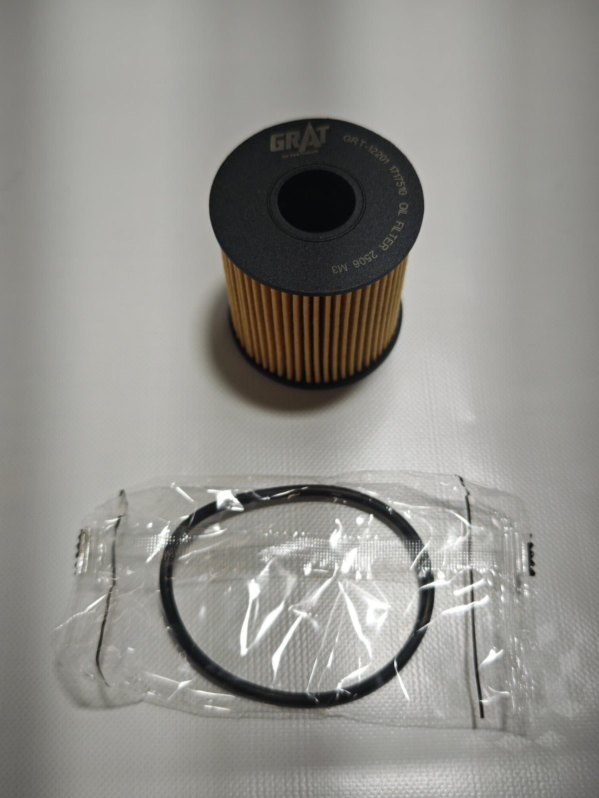 GRAT Oil Filter For Ford BMW Mini Volvo Land Rover 1717510 11427557012 LR001247