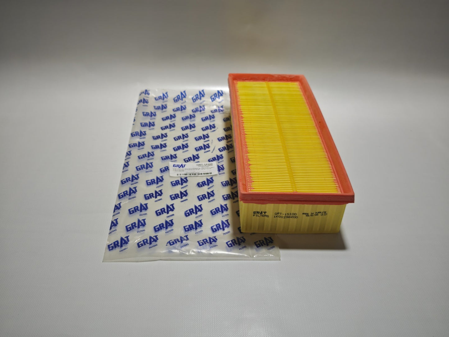 Air Filter 1K0129620D 1K0129620G 3C0129620A 3C0129620B S9404 Genuine Quality