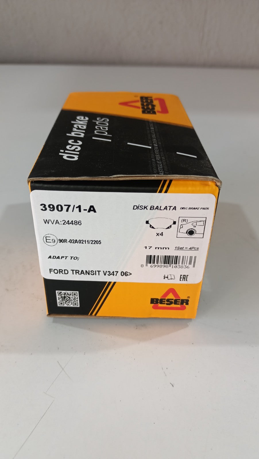 BESER Brake Pads Set Rear BP1530 Quinton Hazell 1371454 1433958 6C112M008A2E