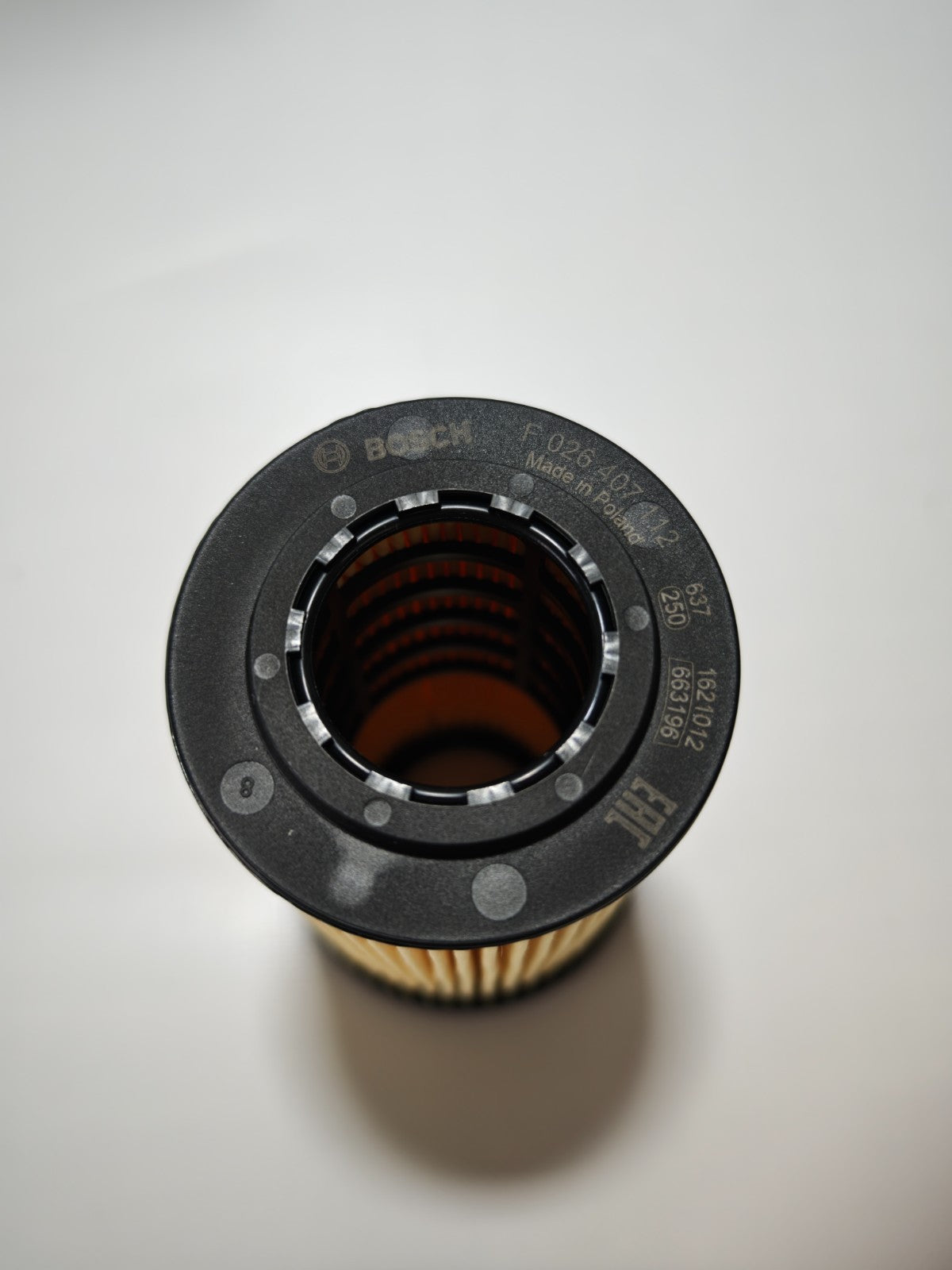 Oil Filter F026407112 Bosch 68091826AA 68091827AA K68091826AA K68091827AA P7112