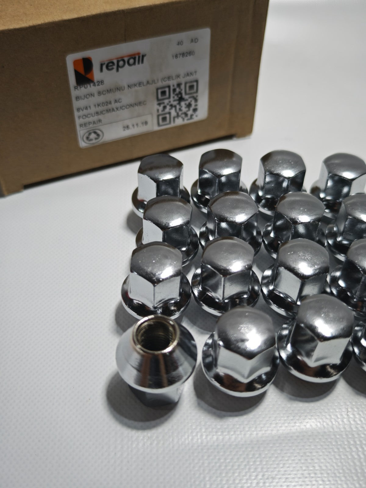 16 X Ford Wheel Nuts Alloy Fiesta MK5 MK6 MK7 MK8 M12 X 1.5 19MM Genuine Quality