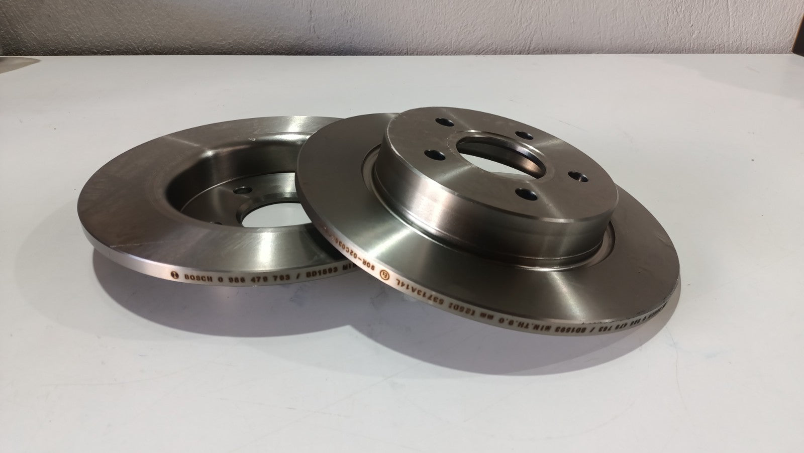 Bosch 2x Brake Discs Pair Solid Rear 271mm 0986479763 Set BV612A315BA 1704765