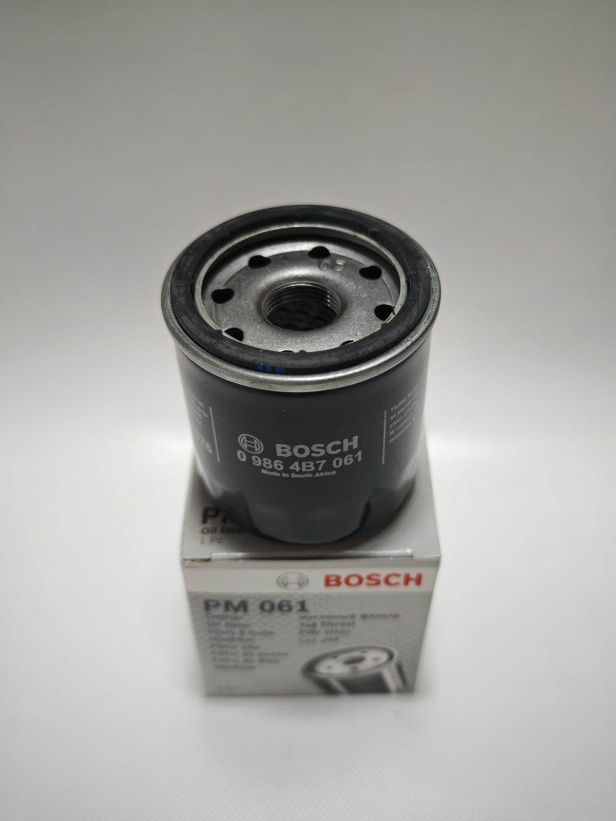 Bosch Oil Filter For MAZDA 2 1.3 1.5 2007 on 09864B7061 BGY114302 B6Y014300 New