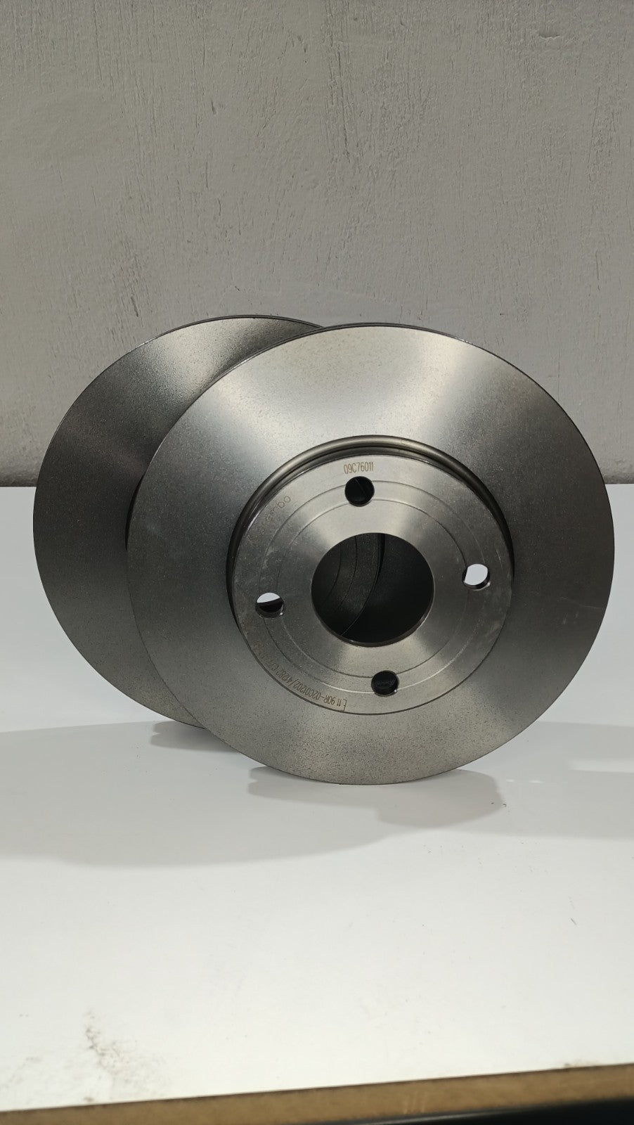 BREMBO Front Brake Discs Pair Vented 262mm For Ford Fiesta VII HJ, HF