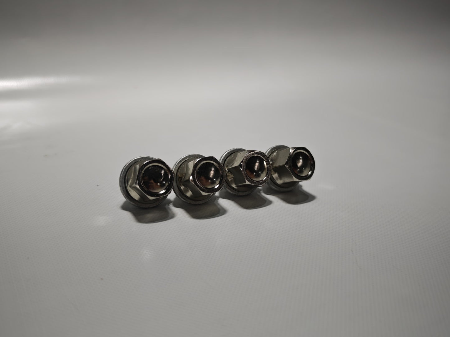4x Alloy Wheel Nuts For Volvo C30 S40 V40 V50 Ford Fiesta Focus Genuine Quality