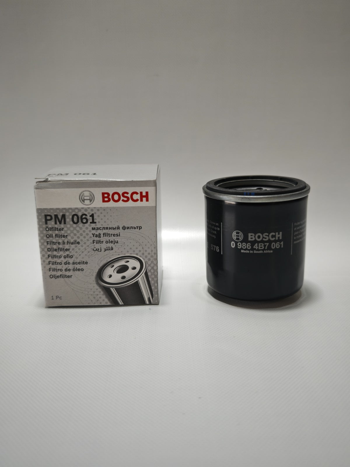 Bosch Oil Filter For MAZDA 2 1.3 1.5 2007 on 09864B7061 BGY114302 B6Y014300 New